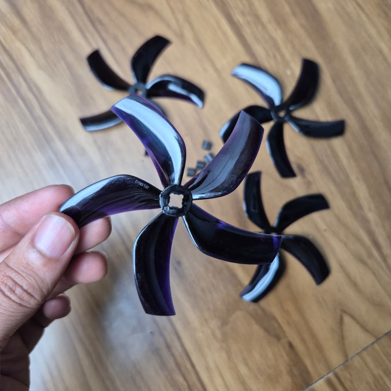 Gemfan D90 5-Blade 2mm & M5 Ducted Cinewhoop Propeller (Black) - Black