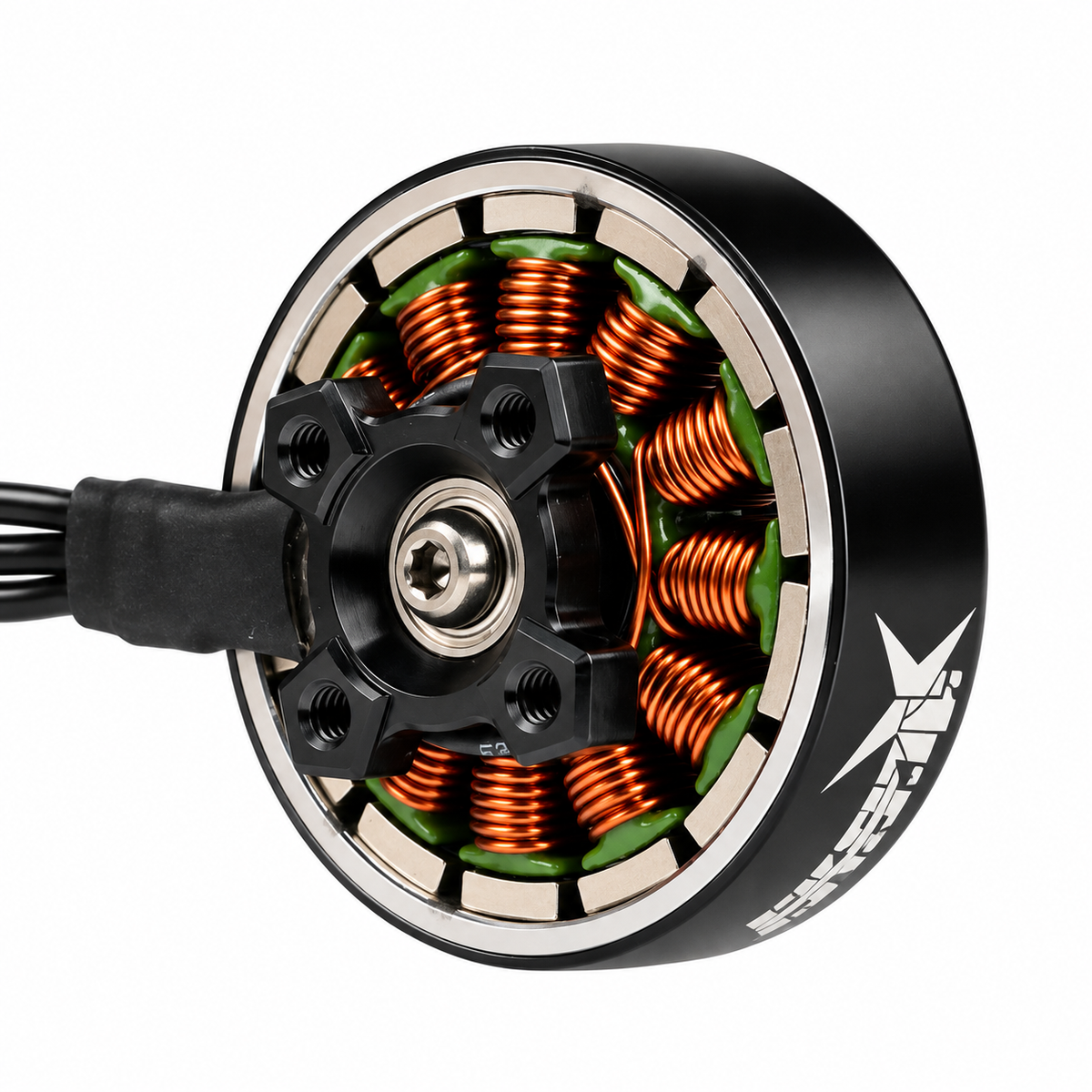 2004 2900KV brushless motor for compact FPV drone assembly