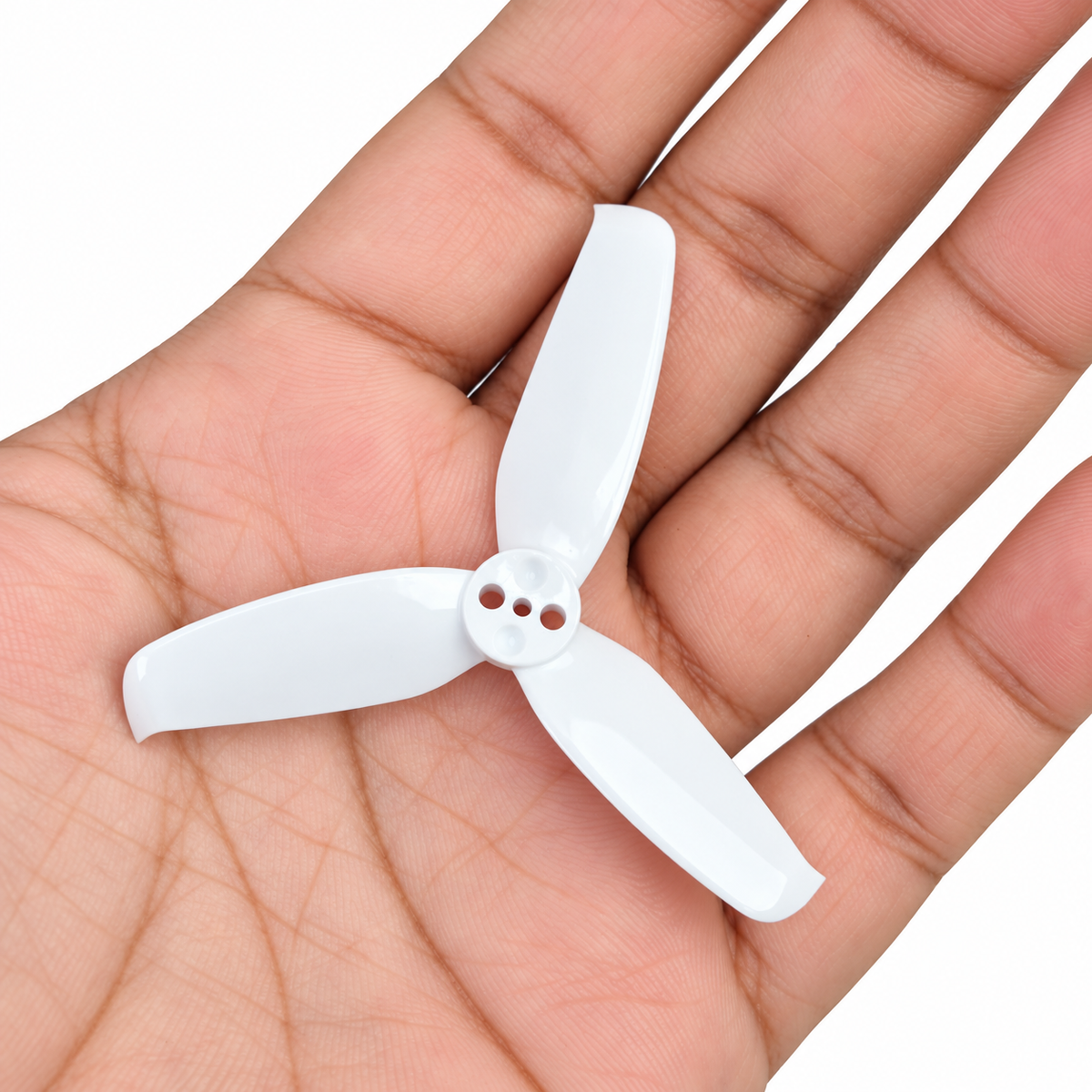 Gemfan 2540 Flash PC 3-Blade 1.5mm Freestyle Propeller for 2.5 Inch FPV Drone (4CW + 4CCW) - White