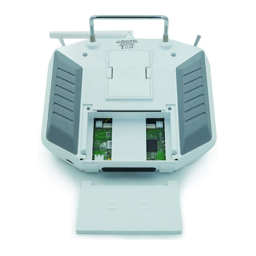 FrSky 2.4GHz Taranis Q X7 Access Transmitter (White) with R9M 2019 Module and R9MM OTA Receiver