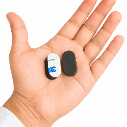 M3 black shockproof sponge pad held in hand