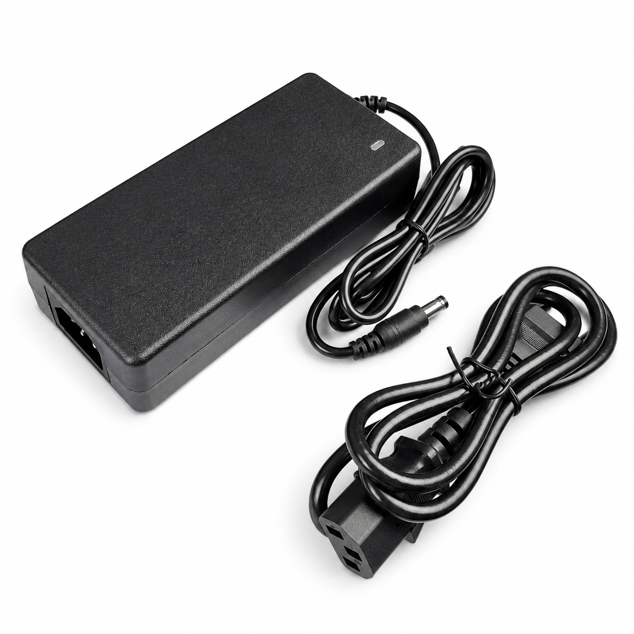 Sevenchip B6 Nova charger package contents with adapter and cables