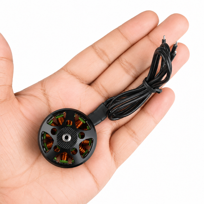 SURPASS Hobby Bat B Series 2807 1300KV FPV Motor Close-Up in Hand